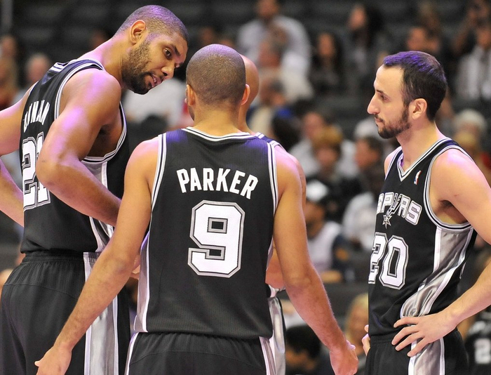 CBA球员最佳阵容提名：前三竞争激烈,（CBA最佳阵容提名公布：前三席位竞争白热化）