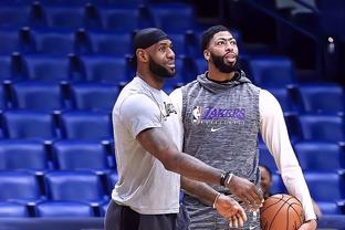 费拉拉：没人规定尤文这赛季必须夺冠，但争前四他们仍需提高（费拉拉：本季尤文不必非夺冠，但冲击前四仍需提升）