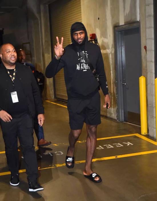 本赛季至今西甲一共出现16次逆转，巴萨独占5次（西甲本季已出现16场逆转，巴萨贡献其中5场）