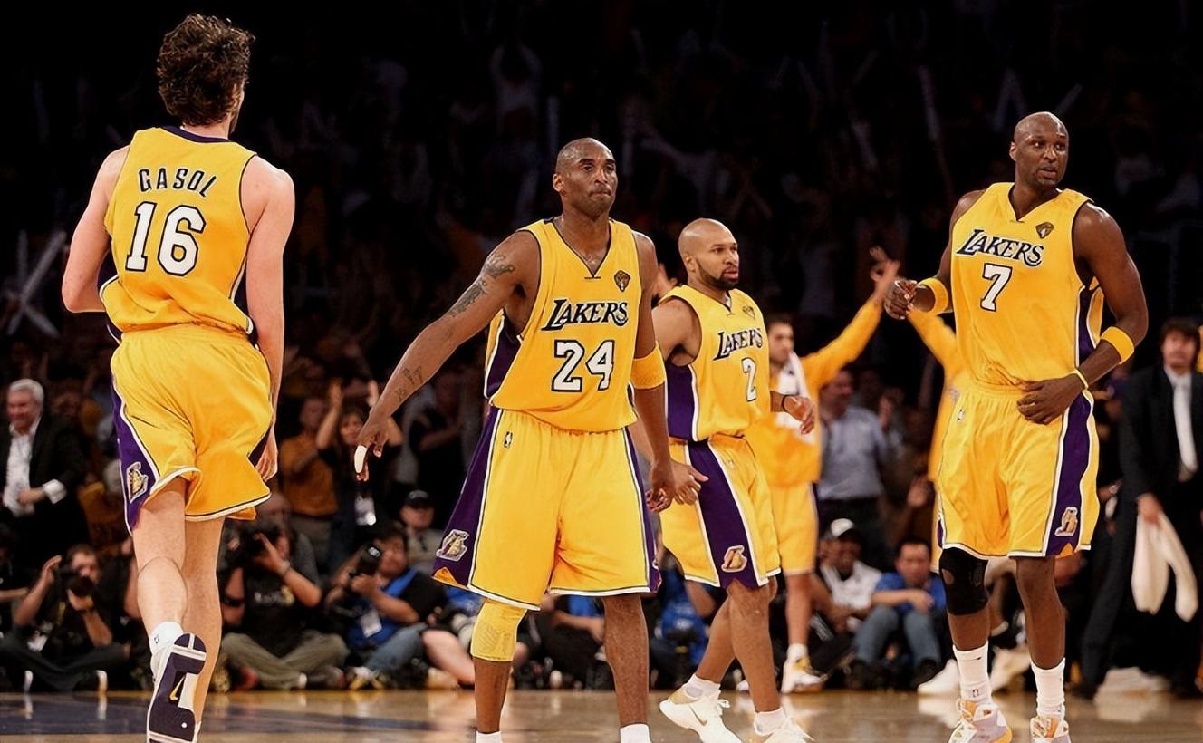 利物浦欧冠客战国米19人名单：萨拉赫无缘 基耶萨因病缺席（欧冠客战国米，利物浦公布19人名单：萨拉赫落选，基耶萨因病缺阵）